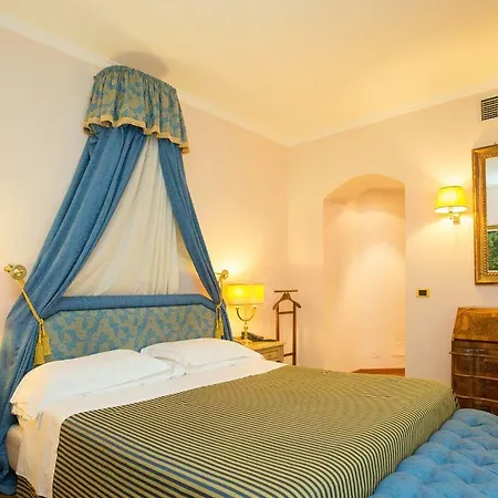 Grand Politi Hotel