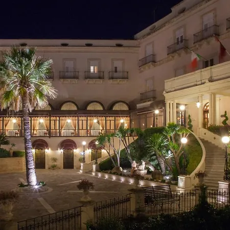 Grand Politi Hotel