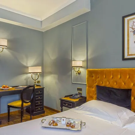 Hotel Grand Politi 4*