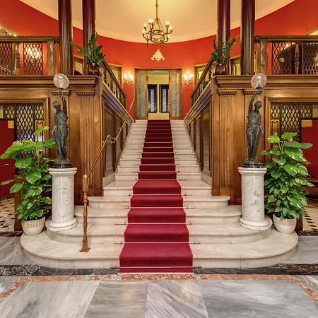 Grand Politi 호텔 4*