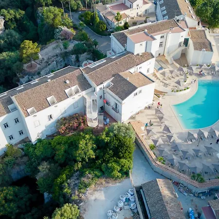 Grand Politi 호텔 4*