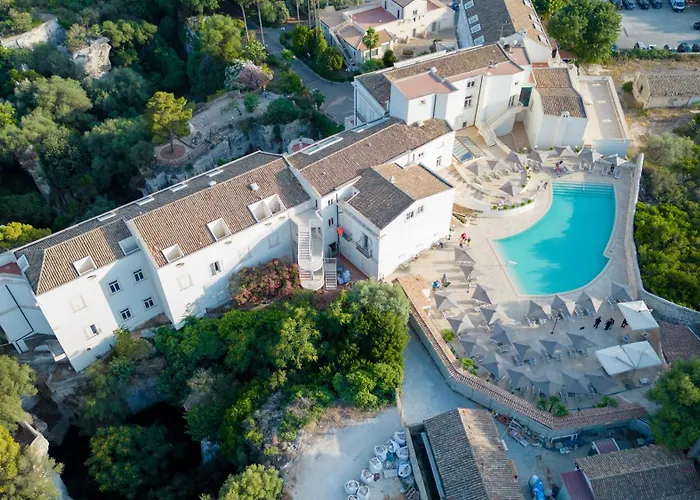 Grand Politi Otel 4*