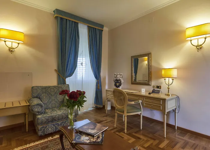 Otel Grand Politi 4*