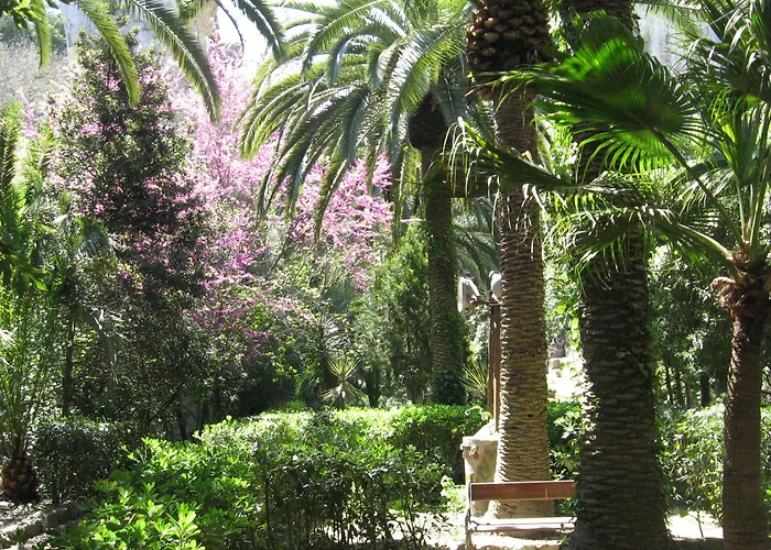 Otel Grand Politi 4*