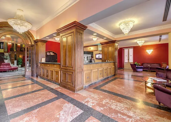 Otel Grand Politi 4*